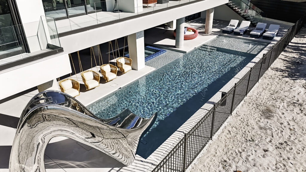 Residential Pool 501+ sq ft - SILVER AWARD - Platinum Pools SRQ