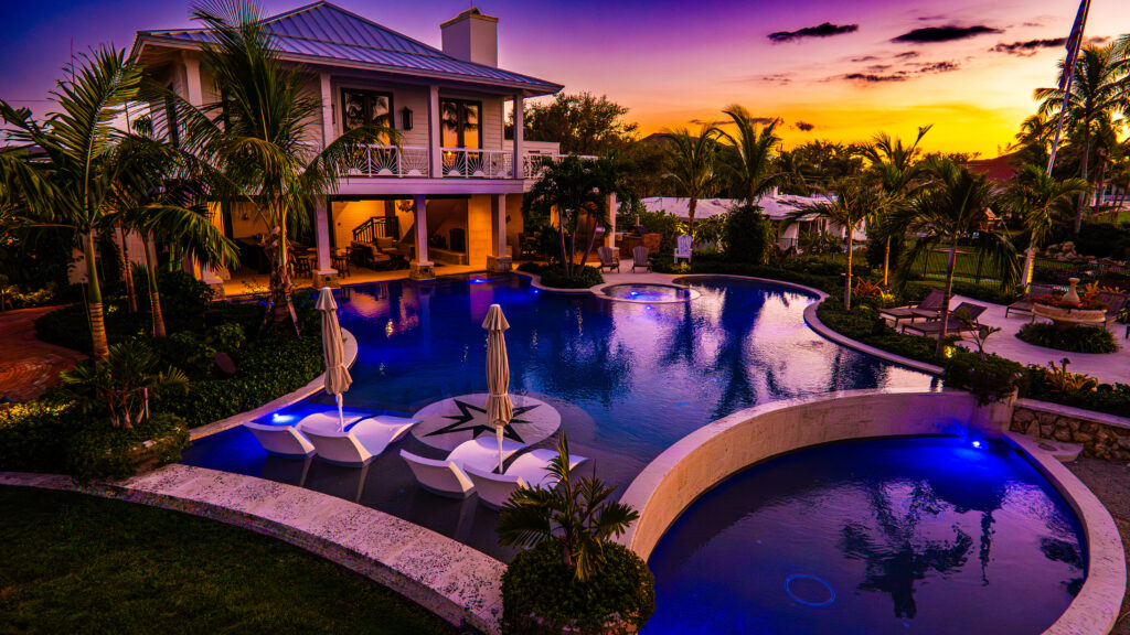 Residential Pool 501+ sq ft - GOLD award - Coast to Coast Pools